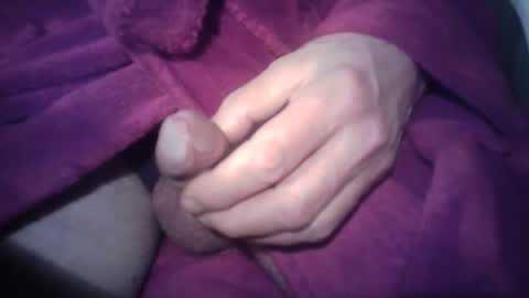 Snapshot of ernie4u chatting on December 2024 12:57:02 AM Ernie online show from December 2024 12:57:02 AM