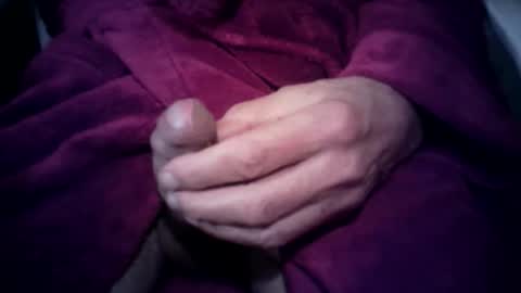 Snapshot of ernie4u chatting on October 2025 10:50:02 PM Ernie online show from October 2025 10:50:02 PM