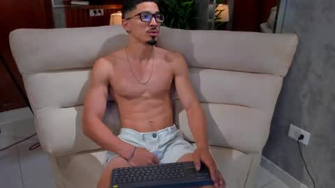 eros_becker_ online show from April 2026 02:36:02 AM