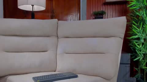 eros_becker_ online show from April 2026 04:15:02 AM