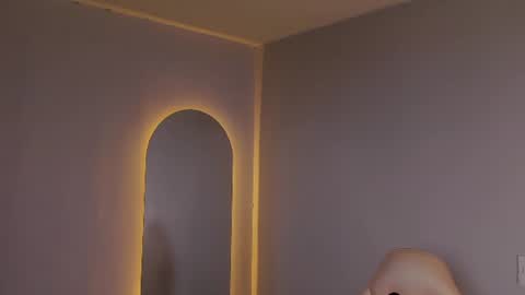 eros_becker_ online show from June 2026 11:07:01 PM