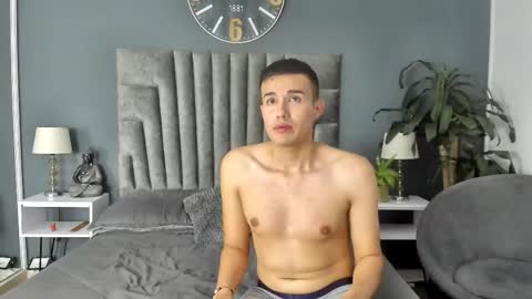 Snapshot of eros_mancini chatting on October 2025 11:43:01 AM Eros Mancini online show from October 2025 11:43:01 AM