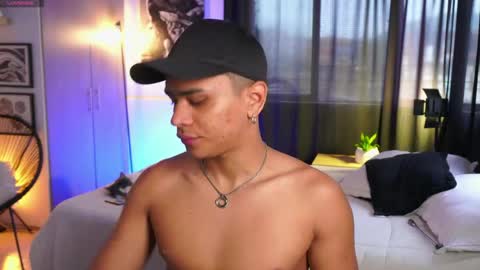 Eros Wild online show from May 2026 08:25:02 PM