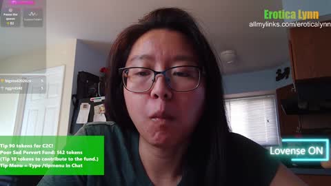 Snapshot of eroticalynn chatting on February 2025 07:42:01 PM Lynn online show from February 2025 07:42:01 PM
