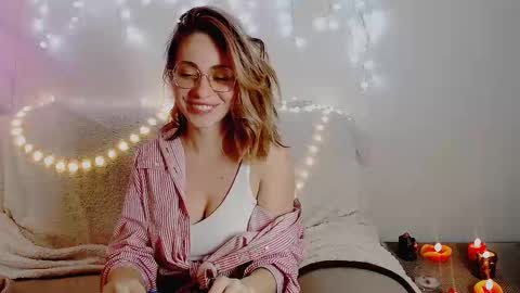 Snapshot of eroticgiftxxx chatting on January 2025 04:26:01 PM LylaXXX online show from January 2025 04:26:01 PM
