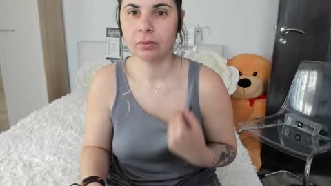 Snapshot of eroticsensualkitty4u chatting on April 2026 07:39:01 AM eroticsensualkitty4u online show from April 2026 07:39:01 AM