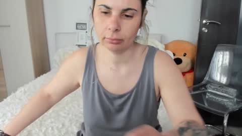 Snapshot of eroticsensualkitty4u chatting on April 2026 08:06:01 AM eroticsensualkitty4u online show from April 2026 08:06:01 AM