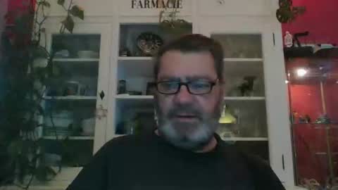 Erwins room welcome sound on online show from January 2025 02:08:01 AM