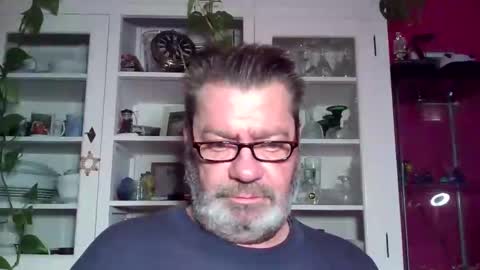Erwins room welcome sound on online show from January 2025 09:45:01 PM