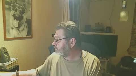 Erwins room welcome sound on online show from January 2025 02:01:01 AM