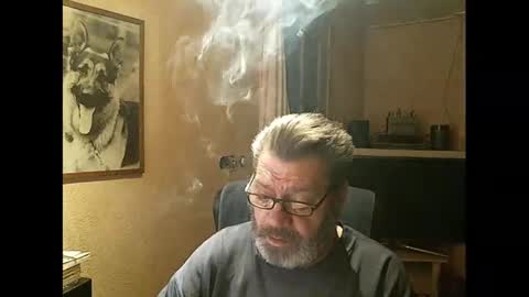 Erwins room welcome sound on online show from February 2025 01:11:01 AM