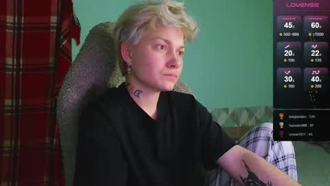 Snapshot of esajukyy chatting on December 2024 01:03:02 PM esajukyy online show from December 2024 01:03:02 PM