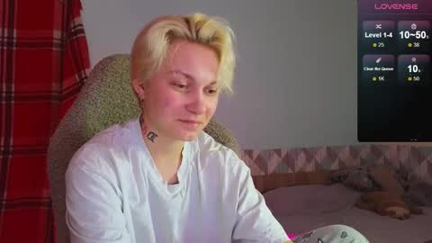 Snapshot of esajukyy chatting on January 2025 11:00:02 AM esajukyy online show from January 2025 11:00:02 AM