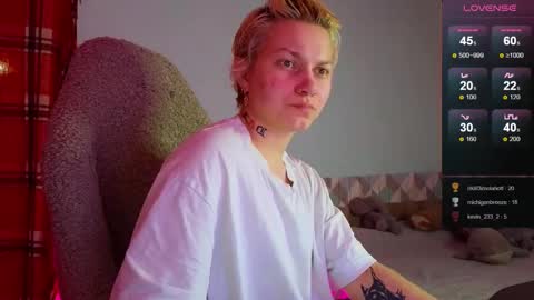 Snapshot of esajukyy chatting on February 2025 01:38:02 PM esajukyy online show from February 2025 01:38:02 PM