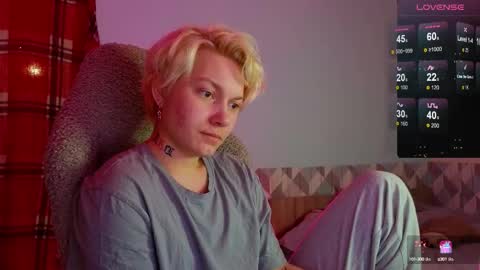 Snapshot of esajukyy chatting on March 2025 03:45:02 PM esajukyy online show from March 2025 03:45:02 PM