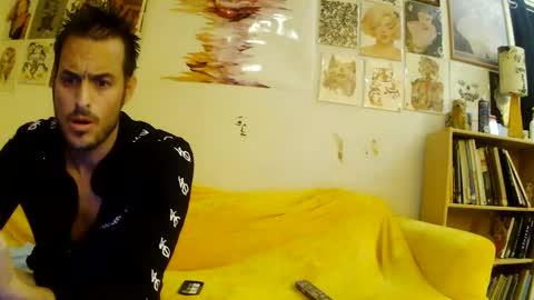 Snapshot of esc_del chatting on September 2025 10:59:02 AM esc del online show from September 2025 10:59:02 AM