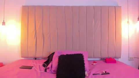 Snapshot of escar_let chatting on March 2026 04:18:01 AM Scarlett online show from March 2026 04:18:01 AM