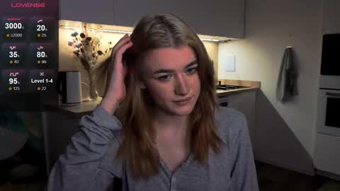 Snapshot of eshleeeygreen chatting on February 2026 08:40:02 PM EshleGreen online show from February 2026 08:40:02 PM