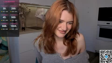 Snapshot of eshleeeygreen chatting on March 2026 02:33:02 PM EshleGreen online show from March 2026 02:33:02 PM