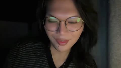 Chelliane online show from November 2025 03:01:01 AM