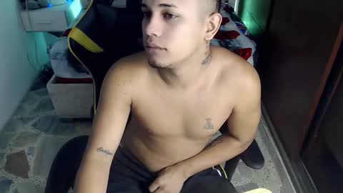 Snapshot of eskayler_ chatting on September 2025 03:34:01 PM eskayler_ online show from September 2025 03:34:01 PM