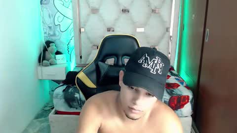 Snapshot of eskayler_ chatting on September 2025 06:53:02 PM eskayler_ online show from September 2025 06:53:02 PM