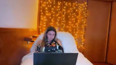 esma347866 online show from January 2026 12:03:01 AM