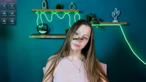 esme_moore_ online show from November 2025 09:42:01 AM