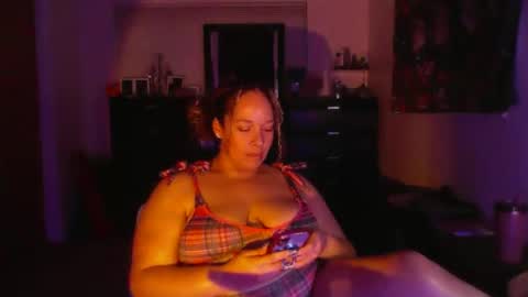 Esme Luv online show from October 2025 11:05:01 PM