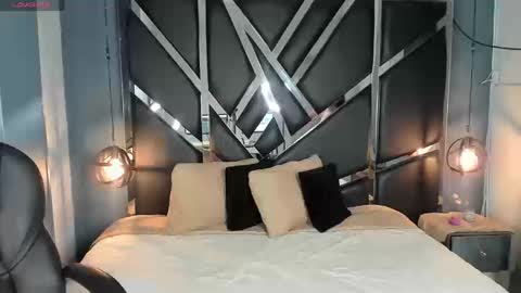 Snapshot of esmeralda__18 chatting on March 2026 07:53:01 PM Esmeralda online show from March 2026 07:53:01 PM