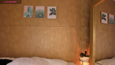 Esmeralda G online show from March 2025 04:33:02 PM