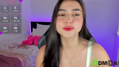 Snapshot of esmeralda_le chatting on July 2026 08:26:02 PM Esmeralda online show from July 2026 08:26:02 PM