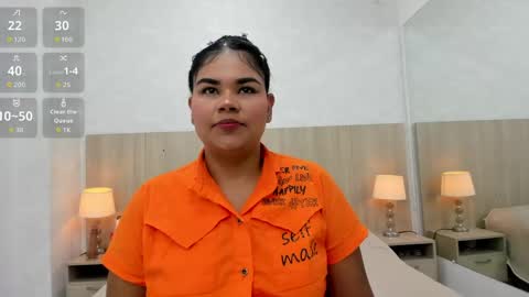 Esmeralda online show from May 2026 07:40:02 PM