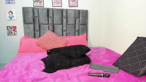 Perla online show from June 2026 05:39:02 AM