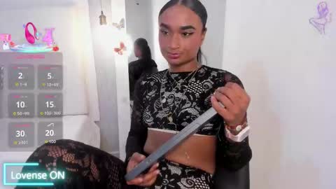 esmeraldanyx online show from September 2025 09:38:02 PM