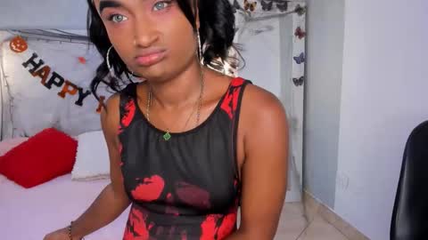 esmeraldanyx online show from October 2025 08:57:01 PM