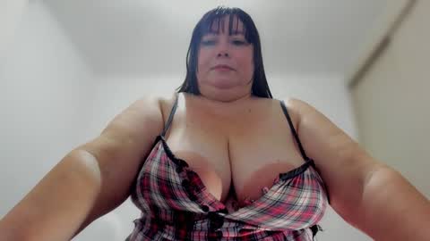 Snapshot of esmeraldo_mfc chatting on December 2024 11:07:02 PM Esmeralda online show from December 2024 11:07:02 PM