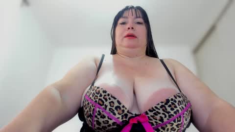 Snapshot of esmeraldo_mfc chatting on December 2024 12:45:02 PM Esmeralda online show from December 2024 12:45:02 PM