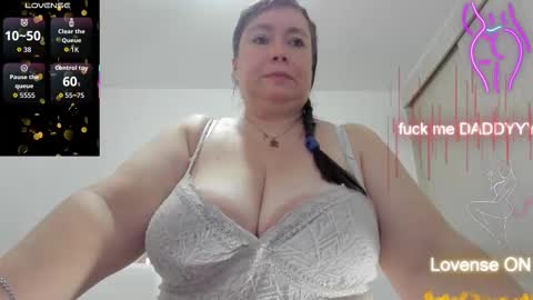 Esmeralda online show from March 2026 09:50:01 AM