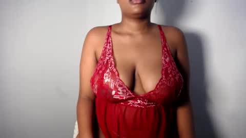 Esme online show from May 2026 11:38:02 AM