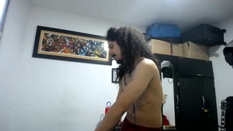 Esnider online show from April 2026 11:07:01 PM