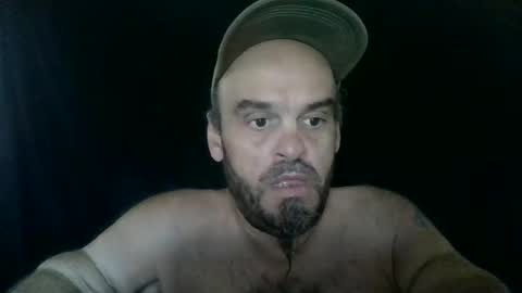 Snapshot of essensualelf chatting on October 2025 12:22:01 AM Essensual Elf online show from October 2025 12:22:01 AM