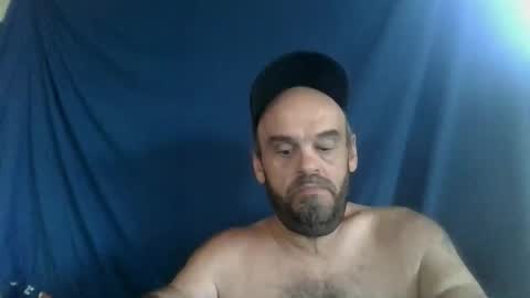 Snapshot of essensualelf chatting on October 2025 01:22:01 AM Essensual Elf online show from October 2025 01:22:01 AM