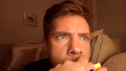 Snapshot of essexlad2022 chatting on April 2026 11:44:01 PM essexlad2022 online show from April 2026 11:44:01 PM