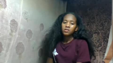 estancelee online show from July 2026 06:47:02 AM