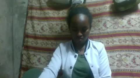 estanie online show from October 2025 08:42:02 PM