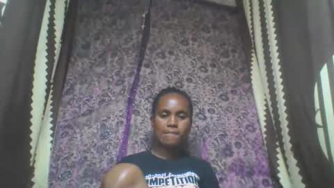 estanie online show from October 2025 08:22:02 AM