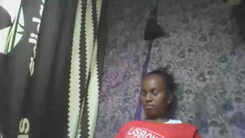 estanie online show from October 2025 06:45:02 PM