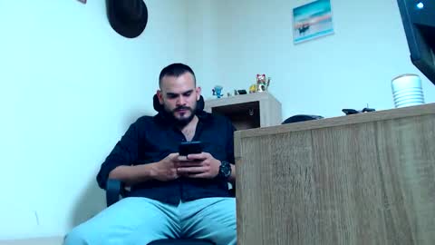 Esteban Fernandez online show from February 2026 03:29:02 AM