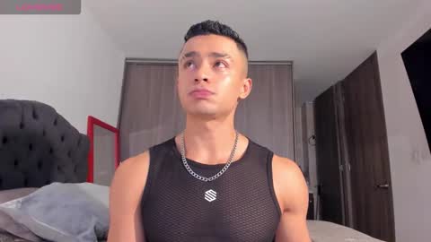 Snapshot of esteban_stud97 chatting on October 2025 10:22:02 PM Esteban Stud online show from October 2025 10:22:02 PM